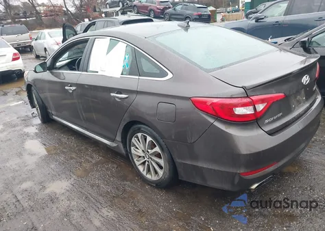 2016 Hyundai Sonata Sport z USA, uszkodzony, nr VIN 5NPE34AF9GH351428